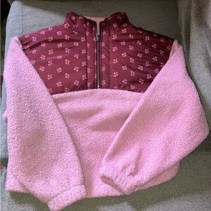 Universal Thread Pink Fleece Pullover